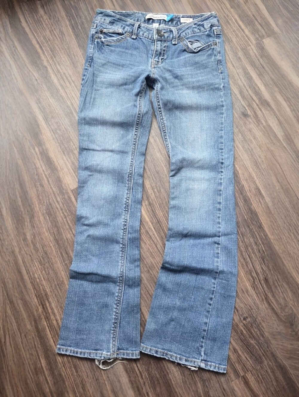 βAeropostale Vintage 2000s Medium Wash Low Rise Flared Bootcut Denim Jeans Size - Picture 2 of 7